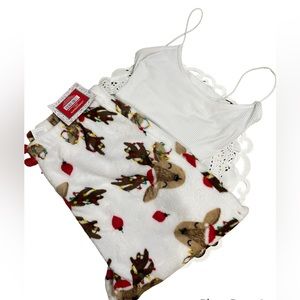 Christmas reindeer pants brand new! Great for winter time.
